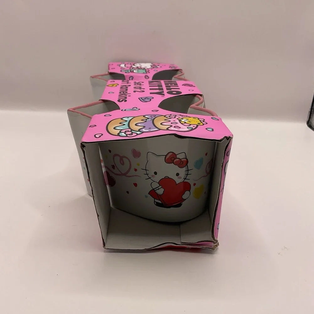 Hello Kitty by Sanrio NWT Set of 2 Heart Ramekins Dishware Oven Safe up to‎ 400
